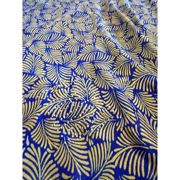 Indian Silk Bollywood Saree in Green, Blue, and Gold Color - Picture 6 of 8